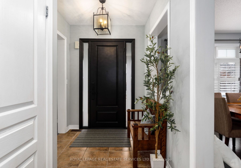 2213-littondale-lane-oakville-ontario-w13007776