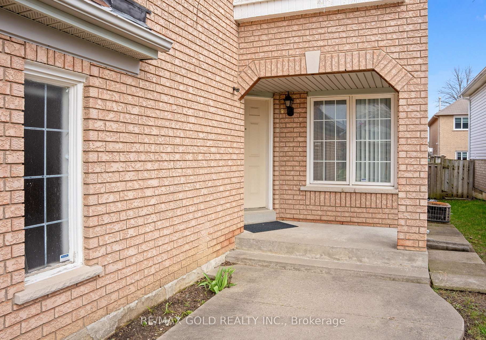 107-seclusion-crescent-brampton-ontario-w13007822