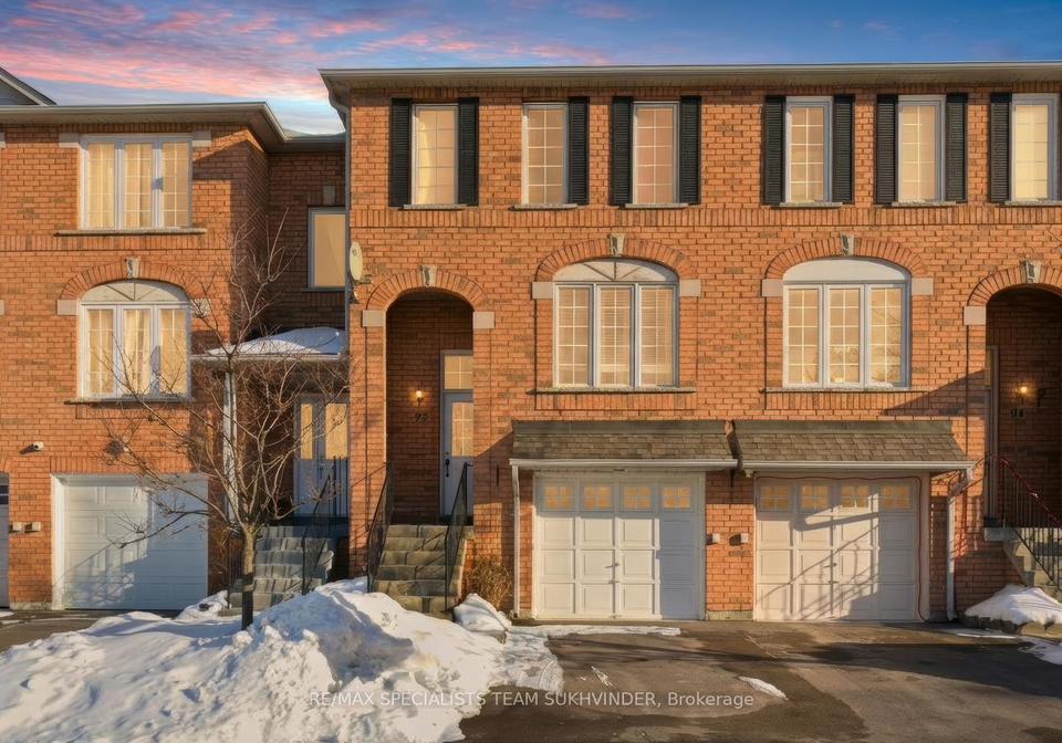 2-clay-brick-court-brampton-ontario-w13007918
