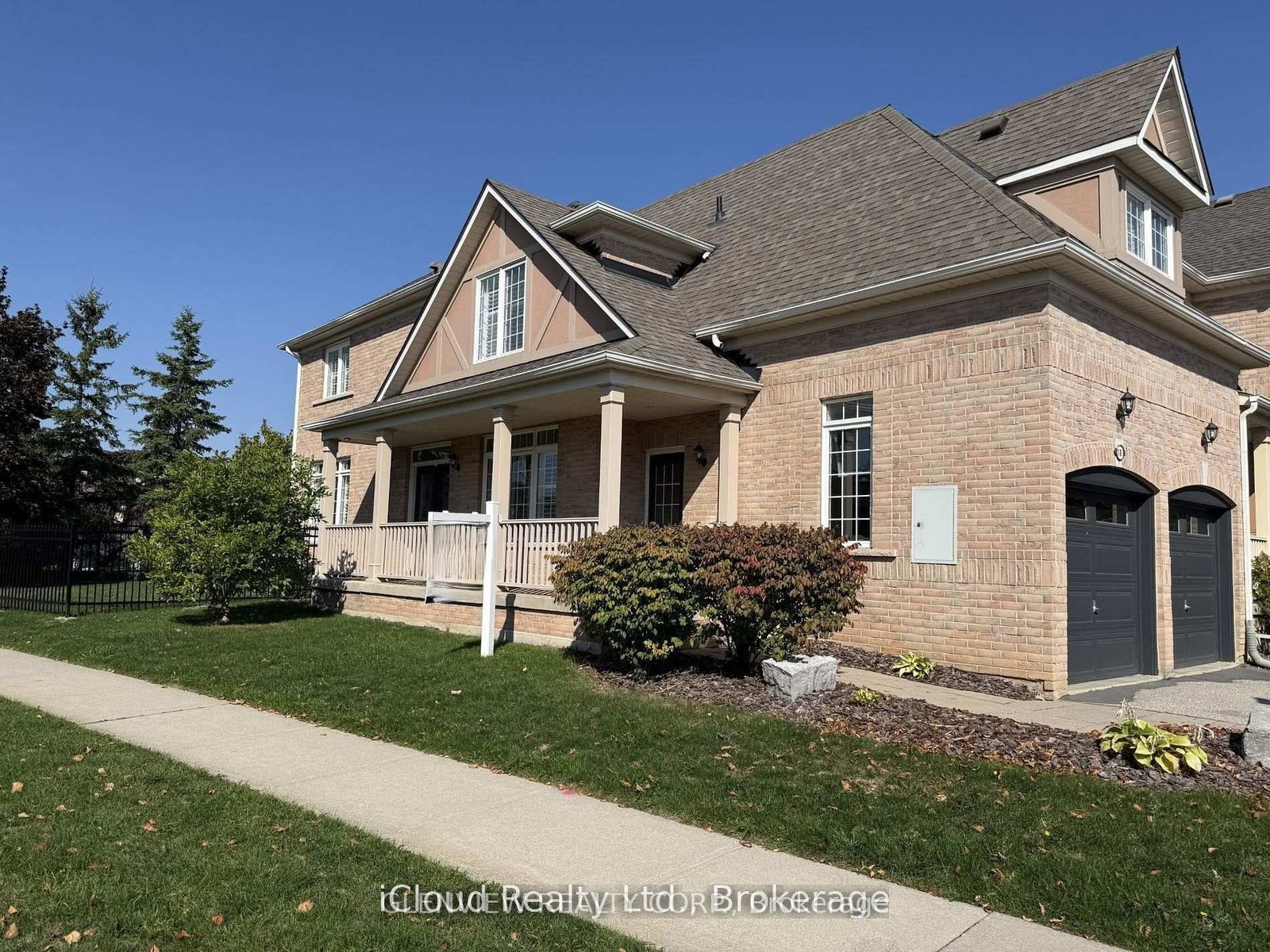 2295-rochester-circle-oakville-ontario-w13007988
