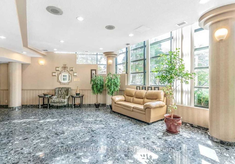 35-trailwood-drive-mississauga-ontario-w13008432
