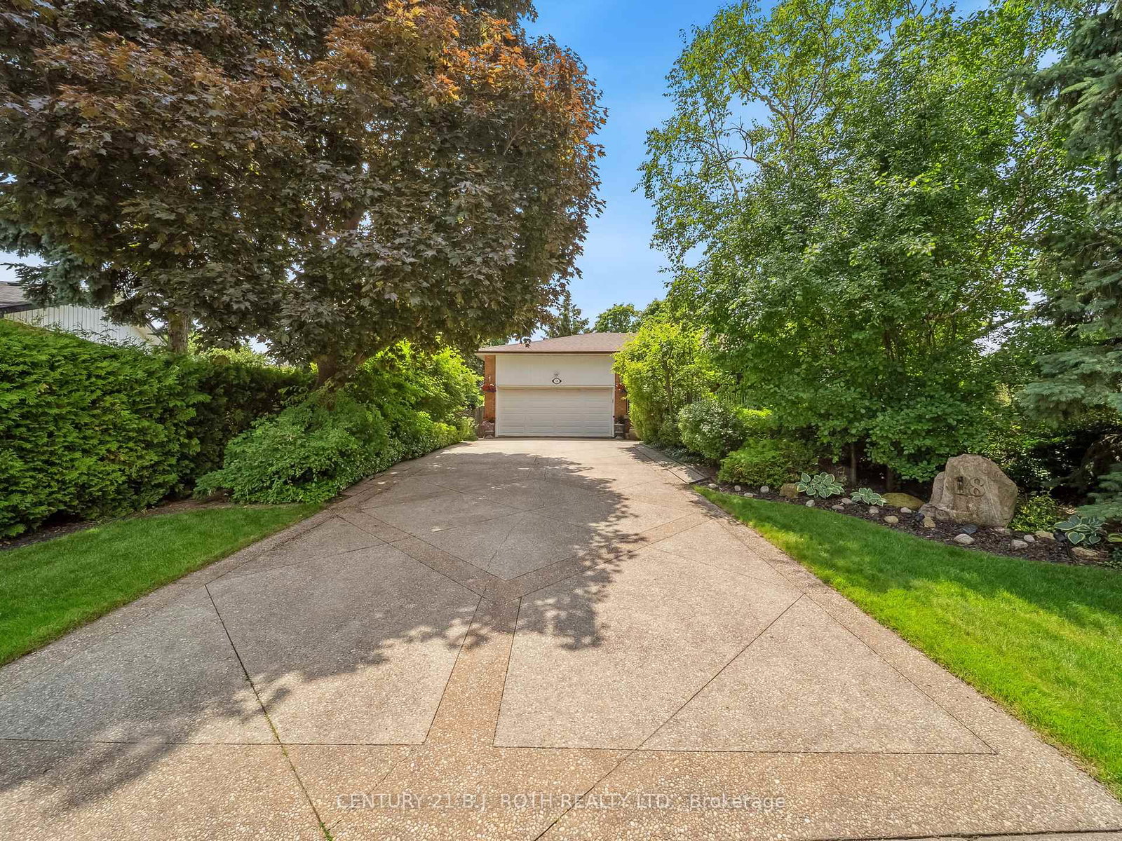 18-claypine-trail-brampton-ontario-w13009168