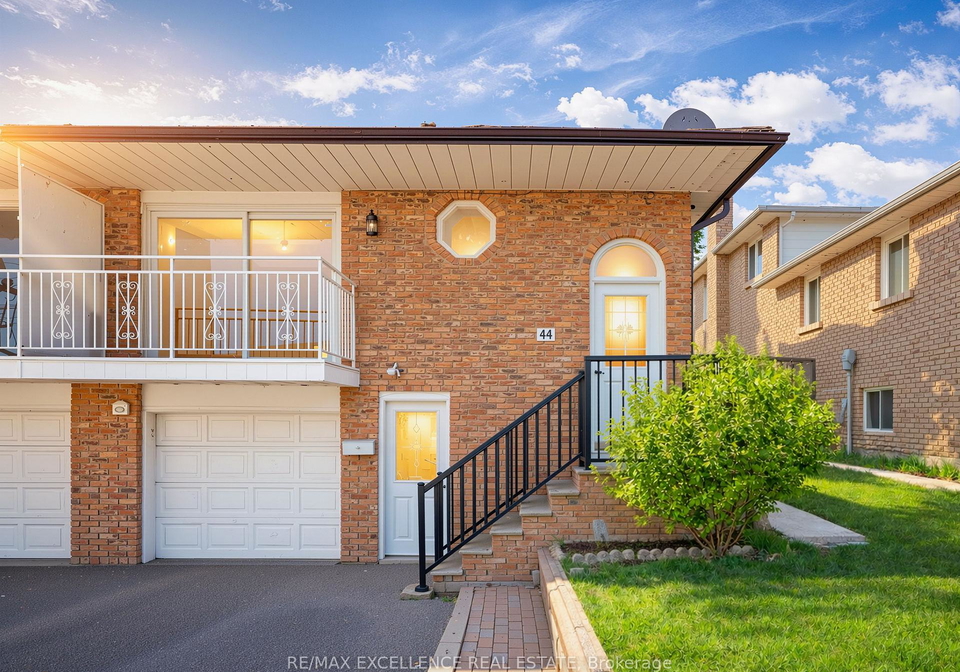 44-fallway-road-brampton-ontario-w13009204