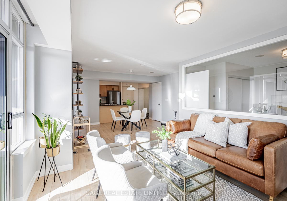 812-lansdowne-avenue-toronto-ontario-w13009342