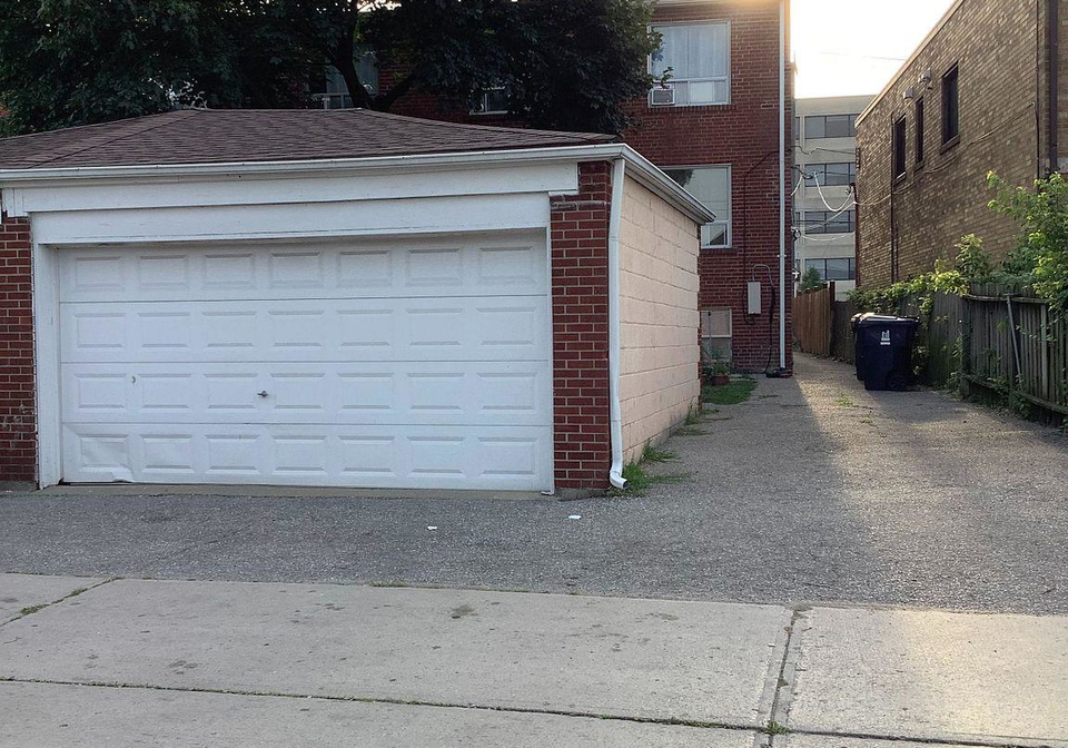 3602-dufferin-street-york-ontario-w13009354