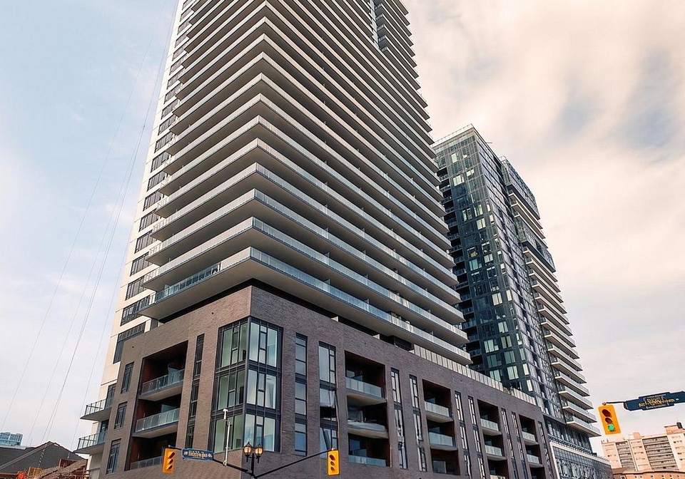 2075-lakeshore-road-burlington-ontario-w13009364