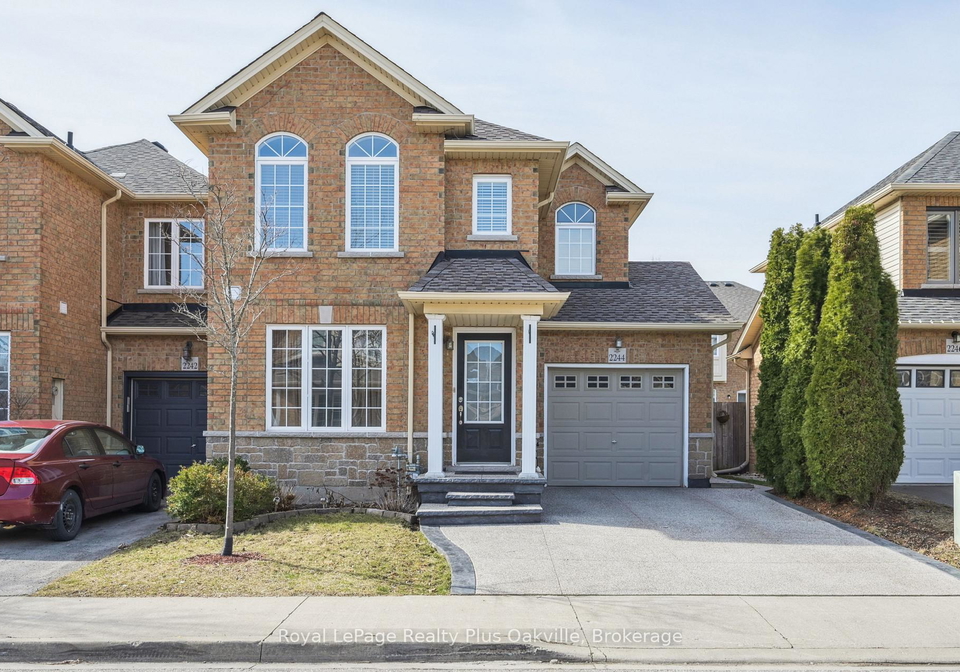 2244-stokes-lane-burlington-ontario-w13009370