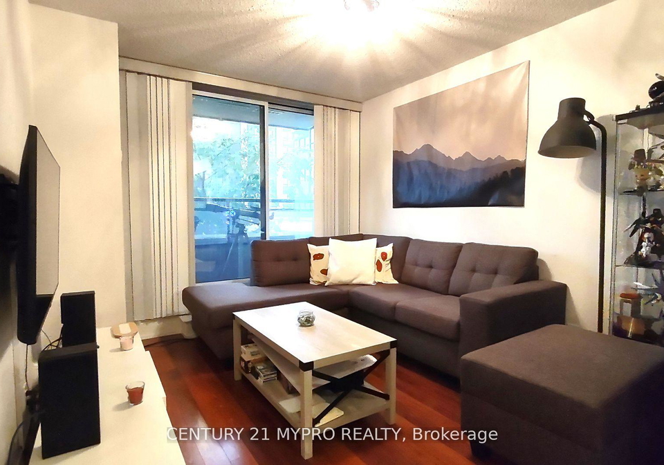 1060-sheppard-avenue-w-york-ontario-w13009802