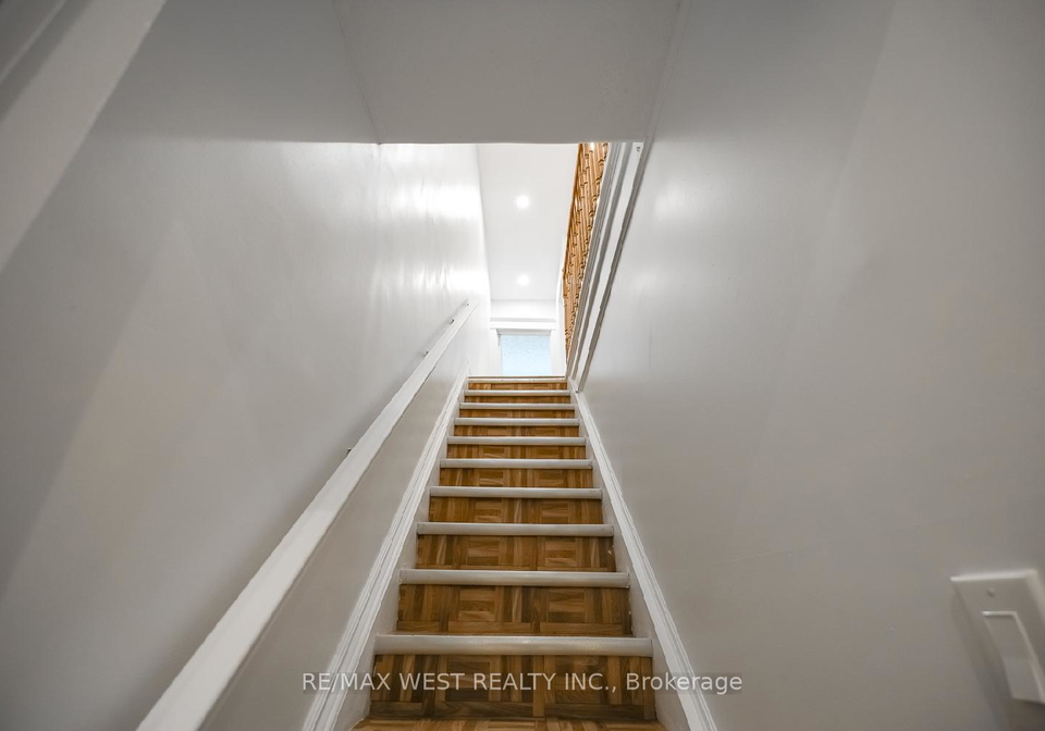 108-armstrong-avenue-toronto-ontario-w13009982