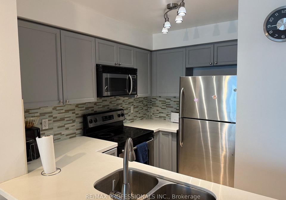 7-michael-power-place-etobicoke-ontario-w13010412