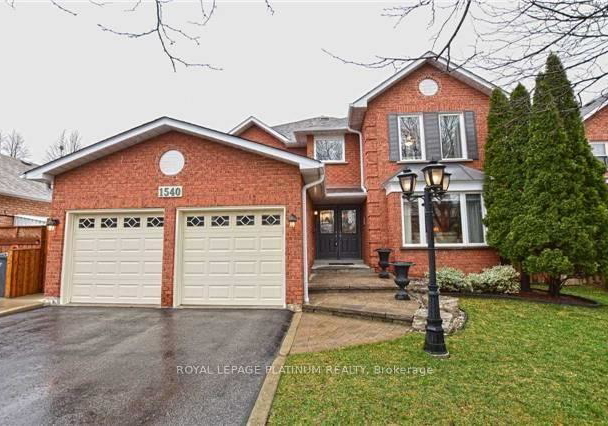 1540-manorbrook-court-mississauga-ontario-w13010540