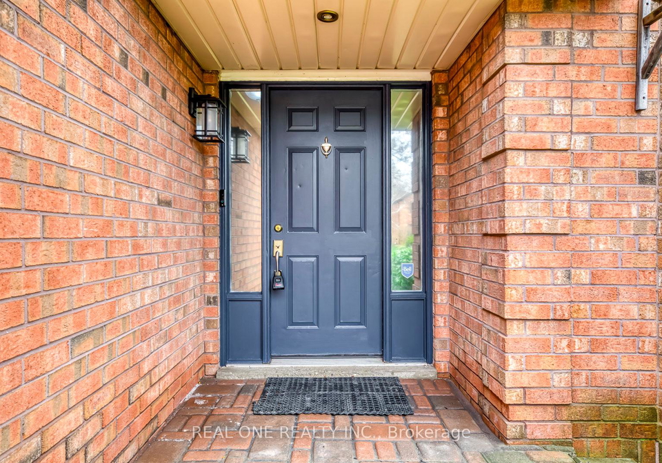 1190-valleybrook-drive-oakville-ontario-w13010638