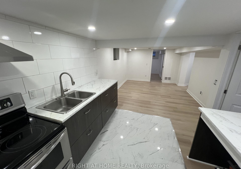 186-schell-avenue-north-york-ontario-w13010674