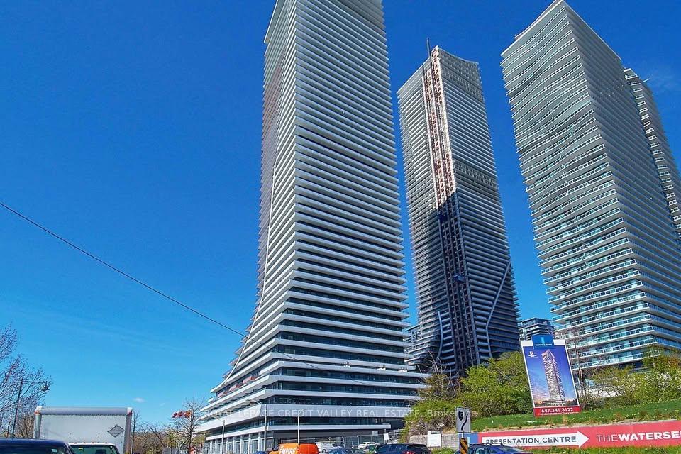 30-shore-breeze-drive-etobicoke-ontario-w13010722