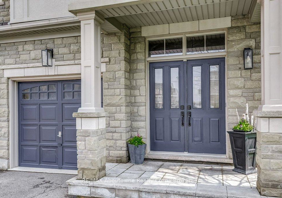 2454-greenwich-drive-oakville-ontario-w13010896