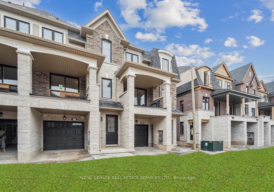 2096-fairmont-common-burlington-ontario-w13010990