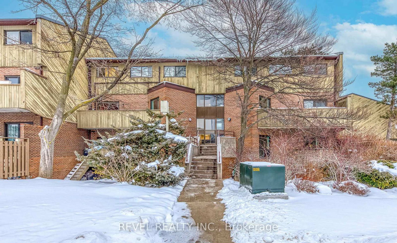 2035-south-millway-drive-mississauga-ontario-w13011020