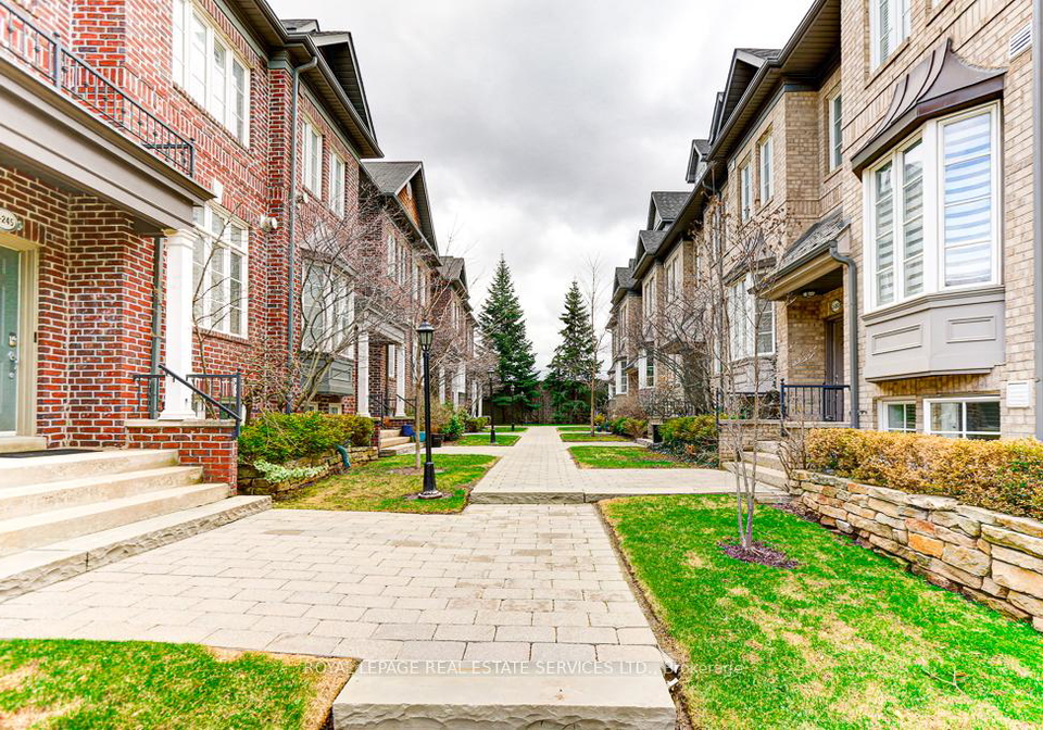245-van-dusen-boulevard-etobicoke-ontario-w13011338