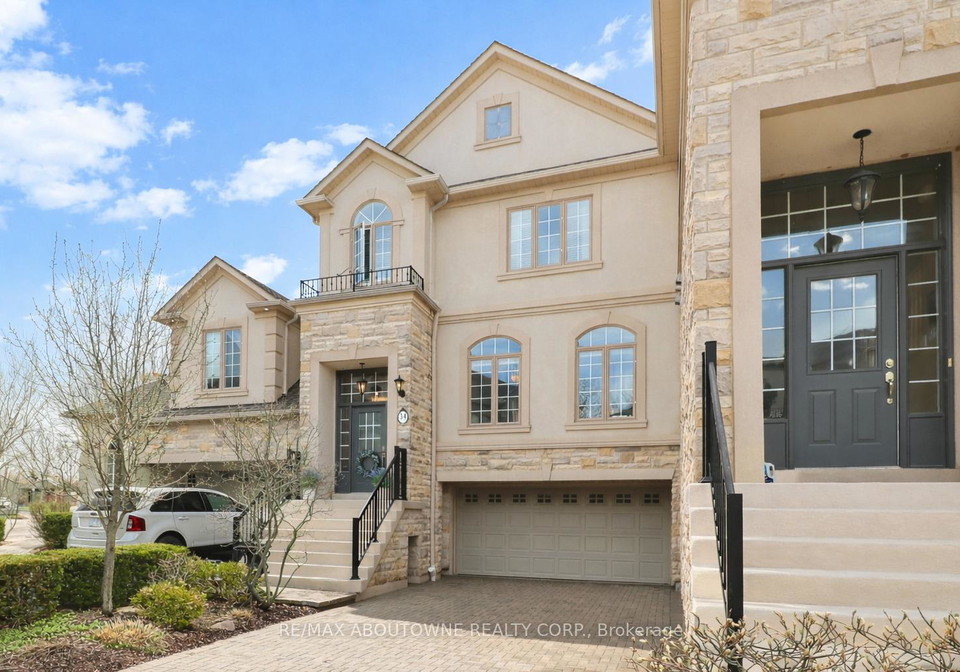 2400-neyagawa-boulevard-oakville-ontario-w13011346