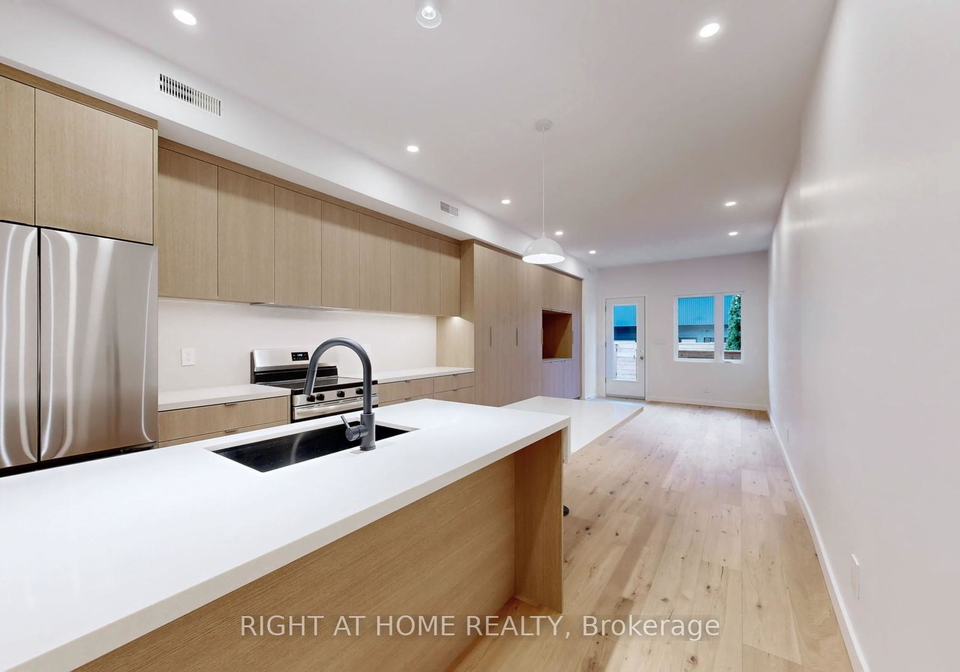 14-salem-avenue-toronto-ontario-w13011742
