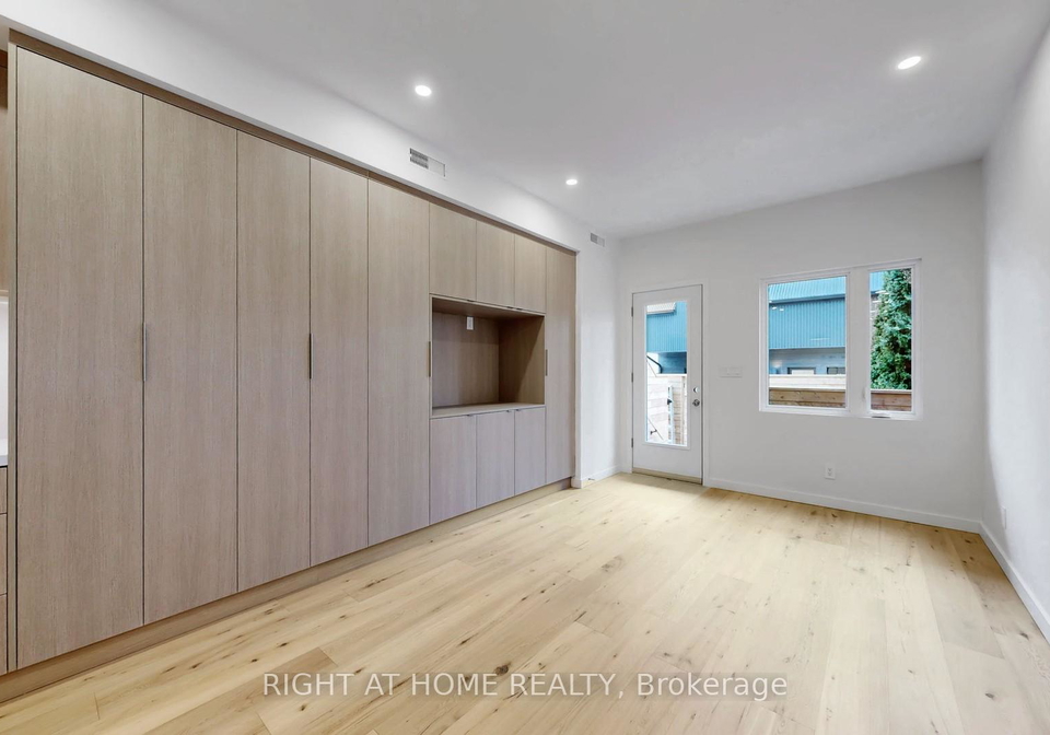 14-salem-avenue-toronto-ontario-w13011742