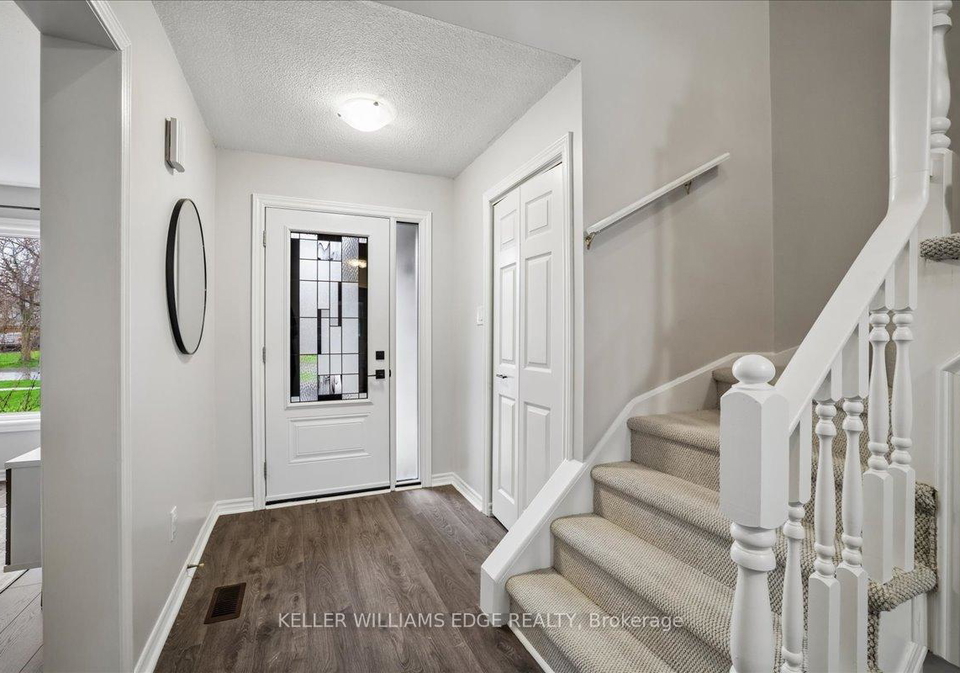 2208-melissa-crescent-burlington-ontario-w13011772