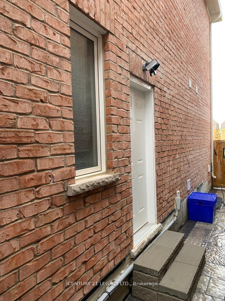 32-helderman-street-caledon-ontario-w13012216