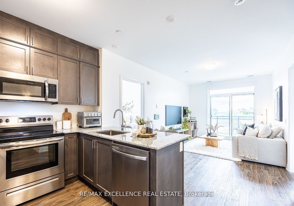 95-dundas-street-w-oakville-ontario-w13012542
