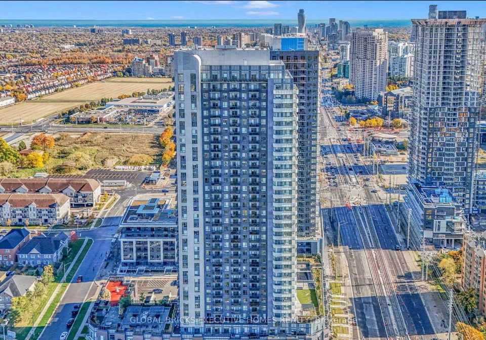8-nahani-way-mississauga-ontario-w13012578
