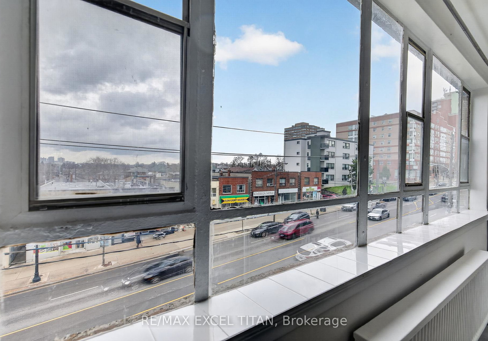 2515-eglinton-avenue-w-toronto-ontario-w13012708