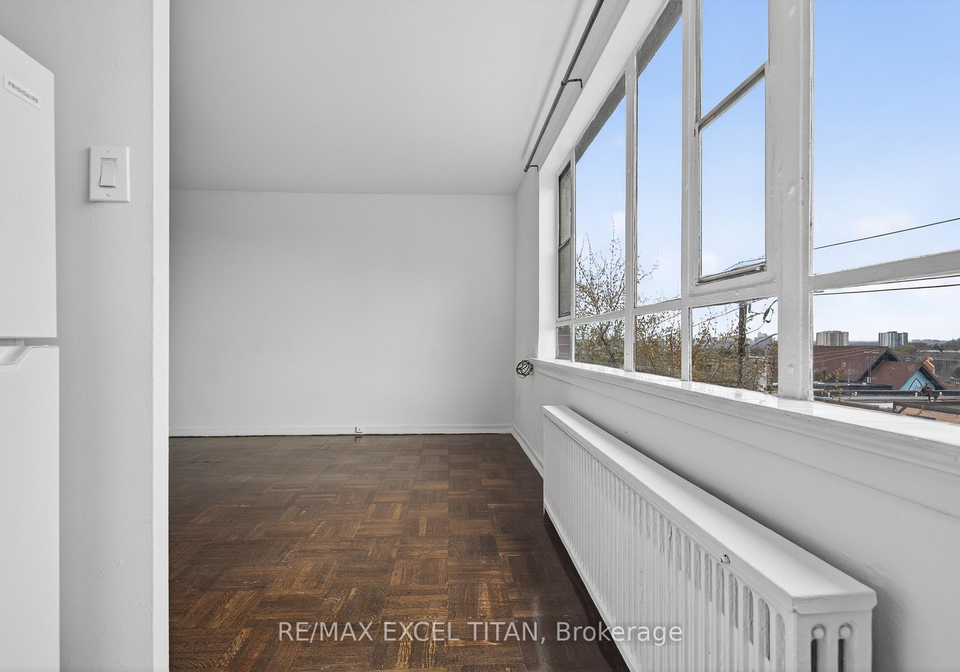2515-eglinton-avenue-w-toronto-ontario-w13012708