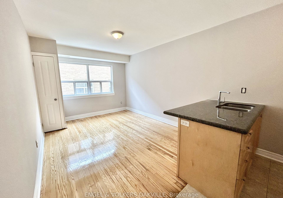 15-thirty-third-street-etobicoke-ontario-w13012724