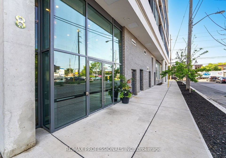859-the-queensway-etobicoke-ontario-w13012828