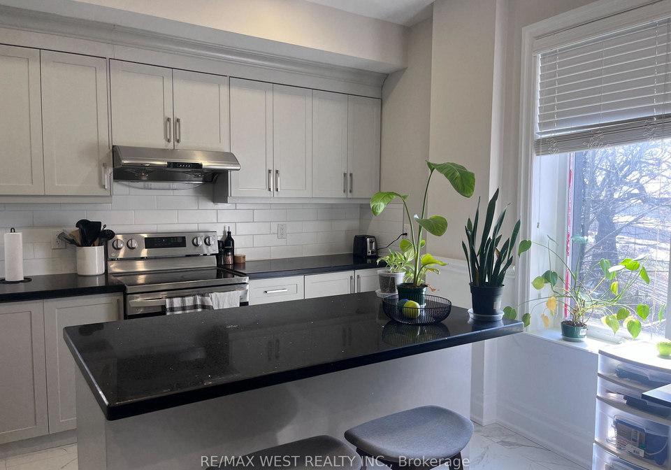 1495-king-street-w-toronto-ontario-w13013050