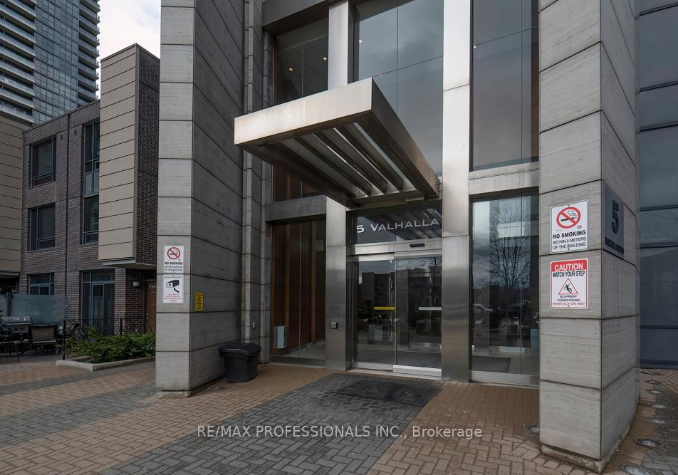 5-valhalla-inn-road-etobicoke-ontario-w13013338