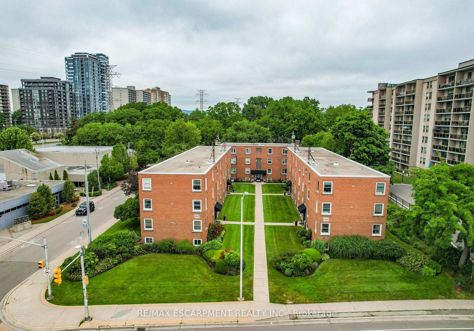 1347-lakeshore-road-burlington-ontario-w13013606
