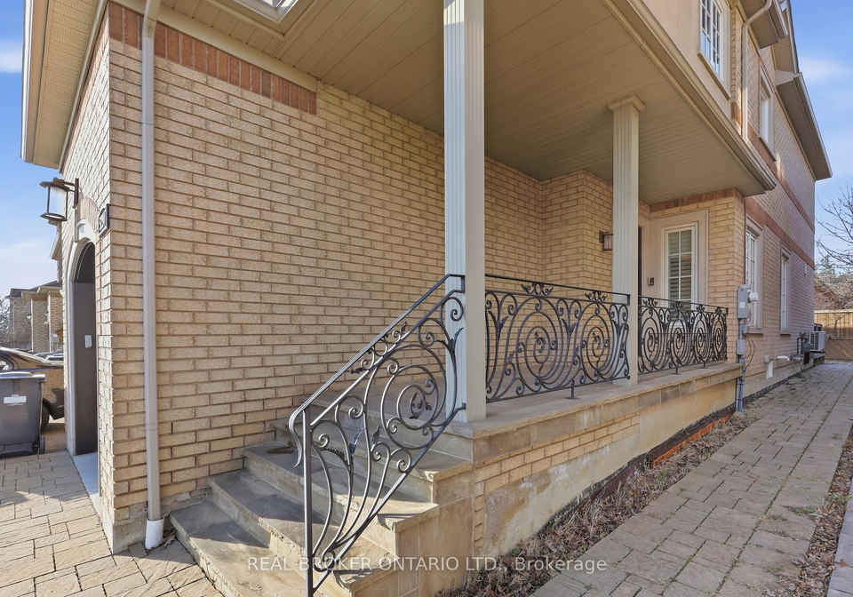 5290-roadside-way-mississauga-ontario-w13013672