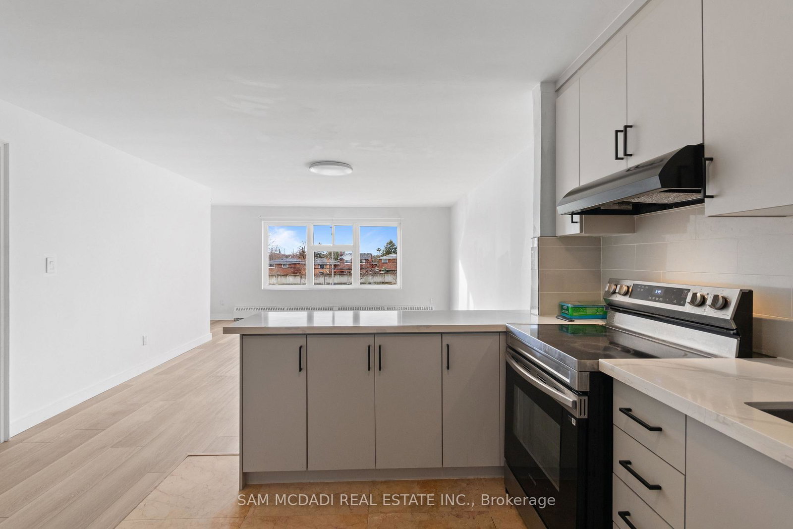 1018-burnhamthorpe-road-e-mississauga-ontario-w13013728