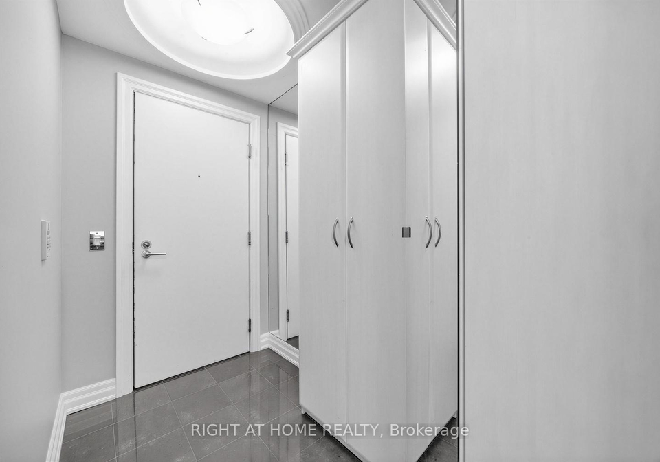 2087-lake-shore-boulevard-w-etobicoke-ontario-w13013742