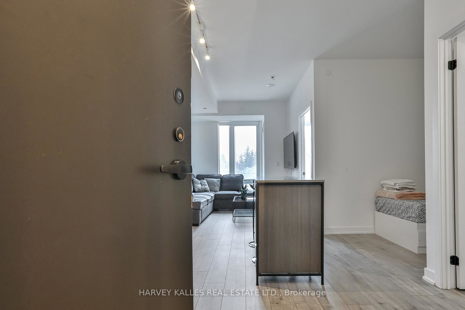 215-lakeshore-road-w-mississauga-ontario-w13013776