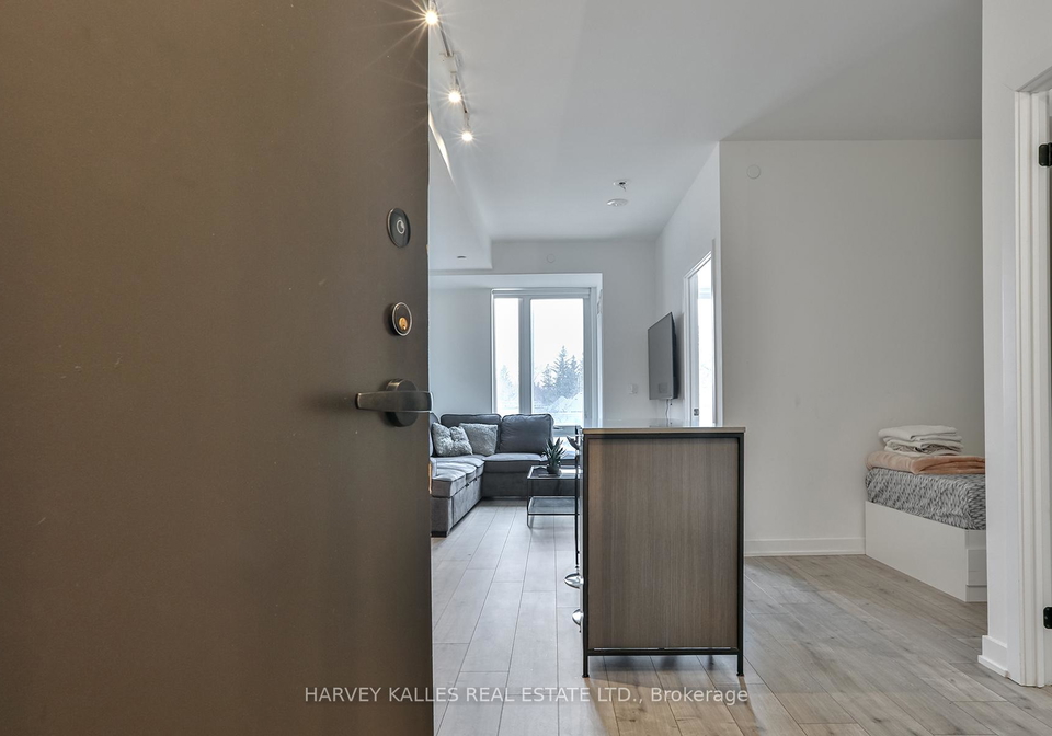 215-lakeshore-road-w-mississauga-ontario-w13013776