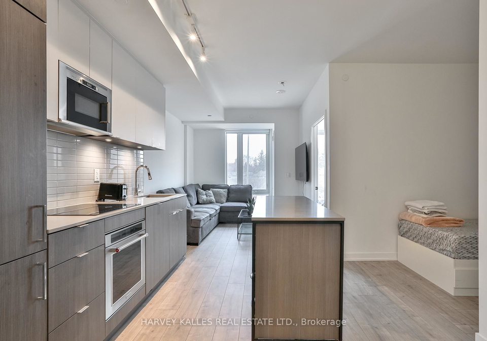 215-lakeshore-road-w-mississauga-ontario-w13013776