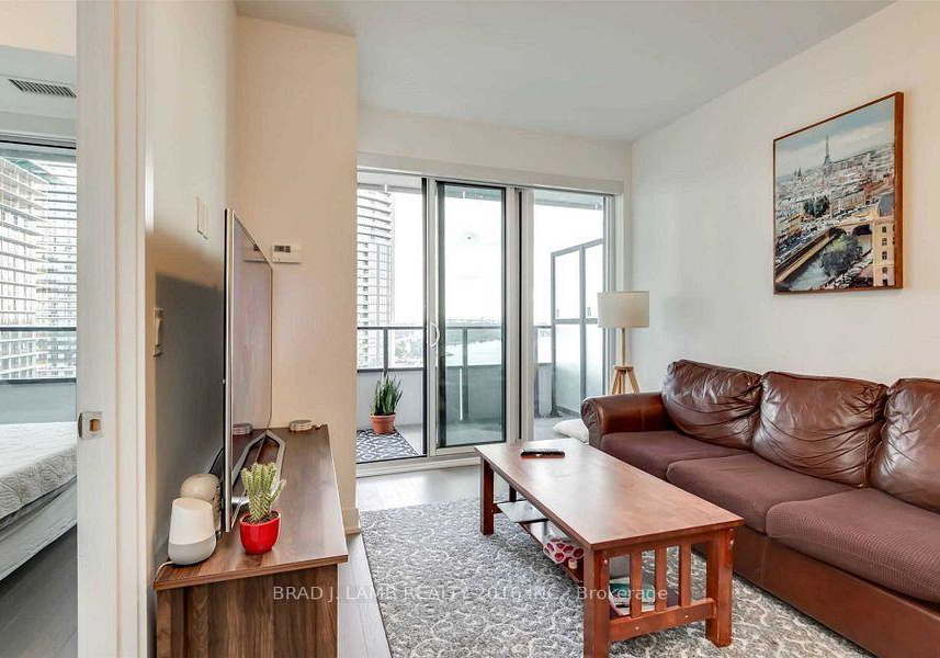 20-shore-breeze-drive-etobicoke-ontario-w13014050