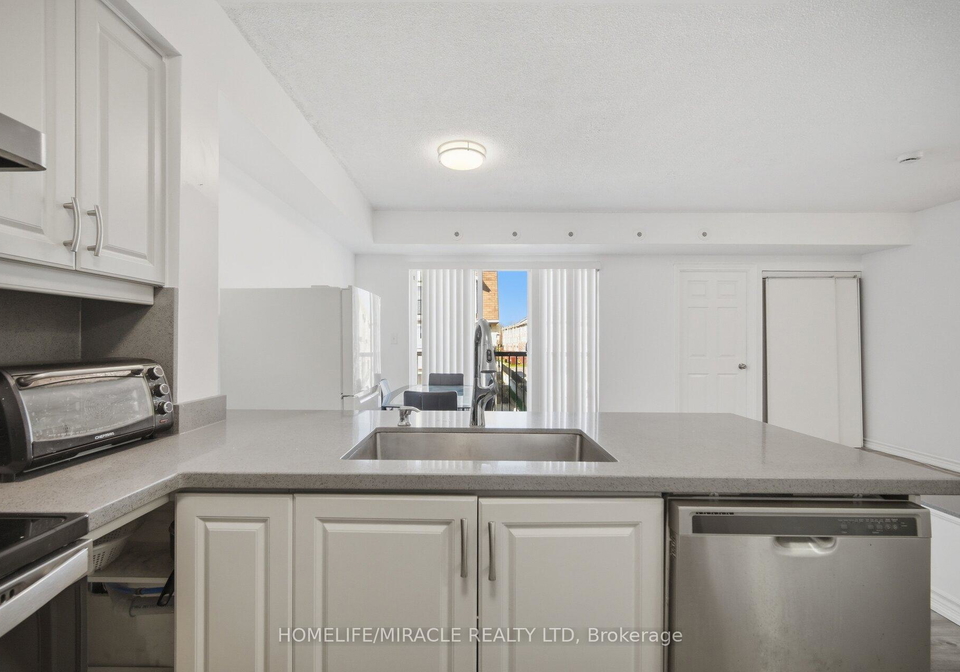 3049-finch-avenue-w-york-ontario-w13014084