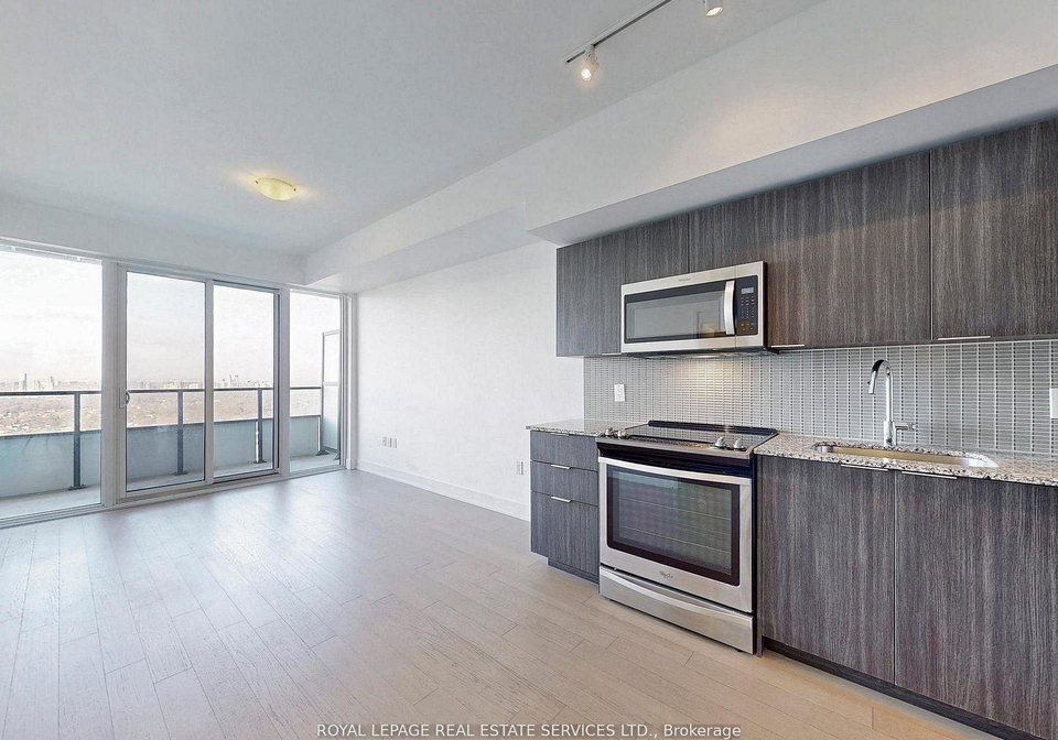 30-shore-breeze-drive-etobicoke-ontario-w13014108