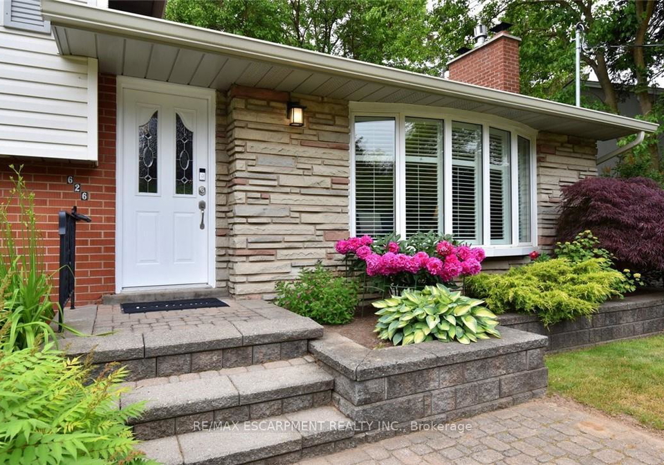 626-vanderburgh-drive-burlington-ontario-w13014266