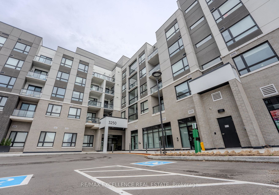 3250-carding-mill-trail-oakville-ontario-w13014292