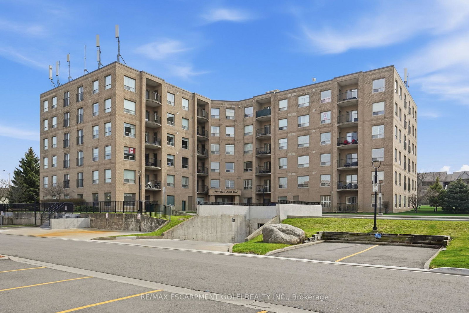 3497-upper-middle-drive-burlington-ontario-w13014466