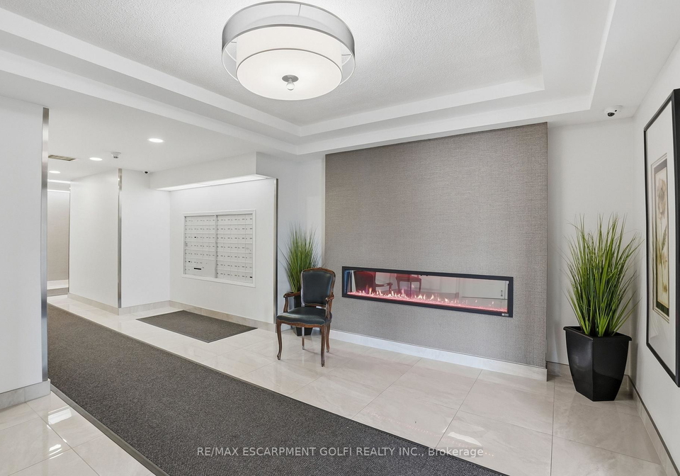 3497-upper-middle-drive-burlington-ontario-w13014466