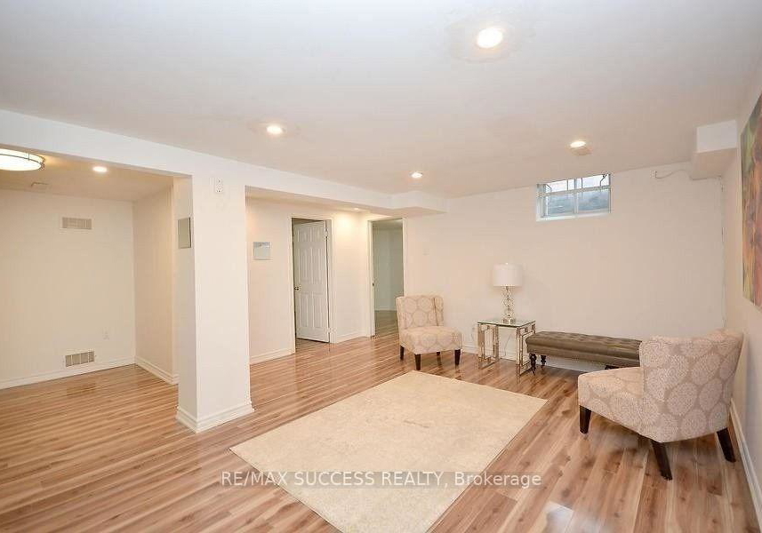 422-silverthorne-crescent-mississauga-ontario-w13014472